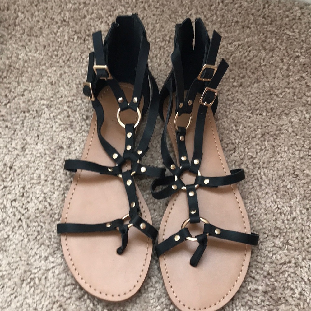 Forever 21 gladiator sandals. Sz 7.